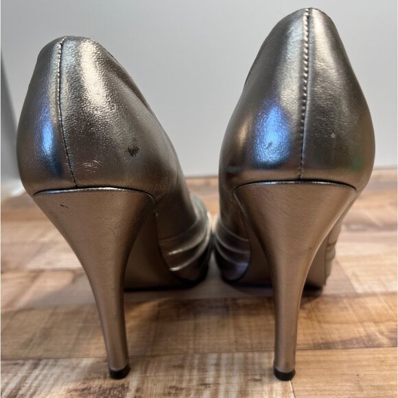 Steve Madden Metallic Pewter Peep-Toe Heels With Knotted Detail Womens Size 7 Le - Picture 4 of 5